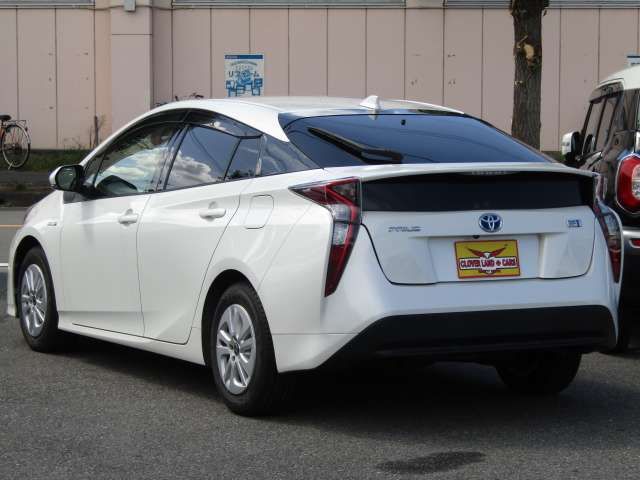Toyota PRIUS 2016-06 182677-19