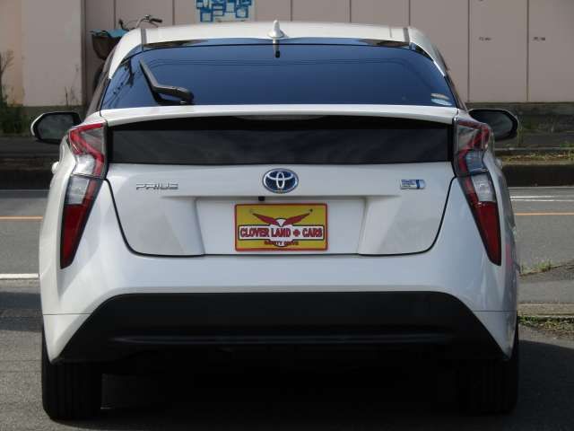 Toyota PRIUS 2016-06 182677-2