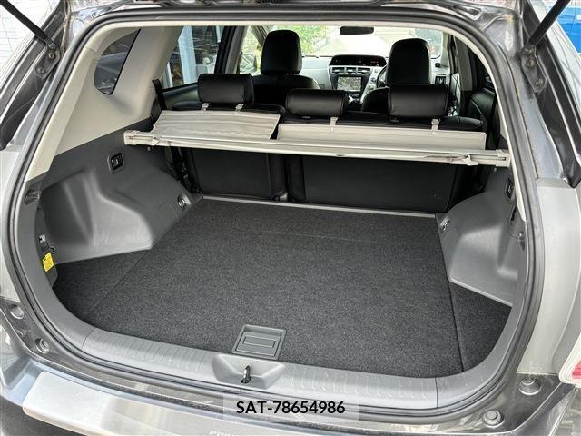 Toyota PRIUS ALPHA 2012-02 283477-15