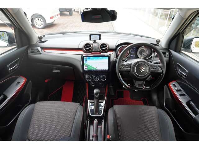 Suzuki SWIFT 2018-02 187355-4