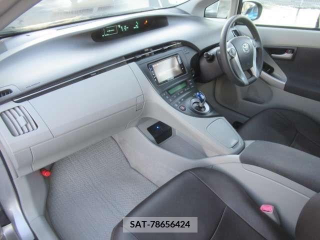 Toyota PRIUS 2011-03 208358-13