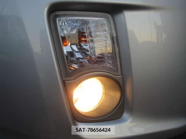 Toyota PRIUS 2011-03 208358-7