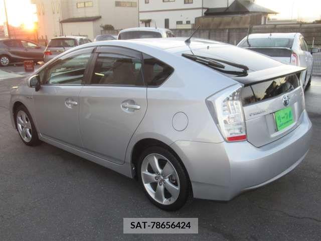 Toyota PRIUS 2011-03 208358-4