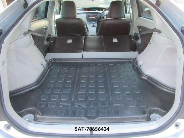 Toyota PRIUS 2011-03 208358-18