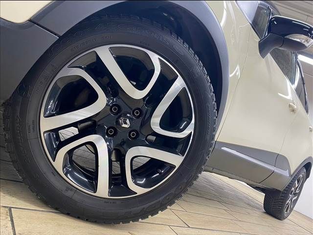 Renault CAPTUR 2014-06 14430-19
