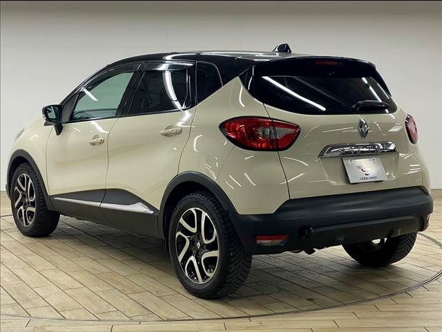 Renault CAPTUR 2014-06 14430-16
