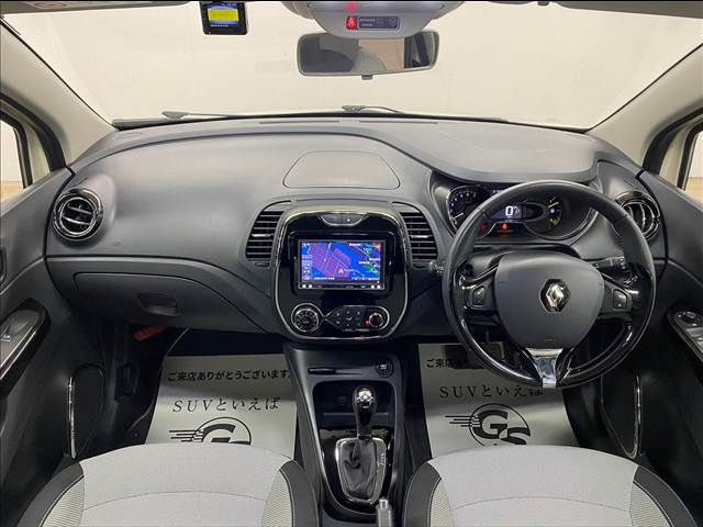 Renault CAPTUR 2014-06 14430-1