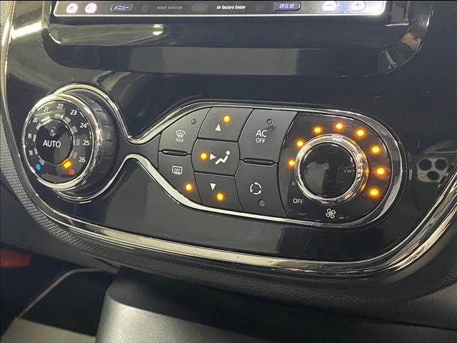 Renault CAPTUR 2014-06 14430-8