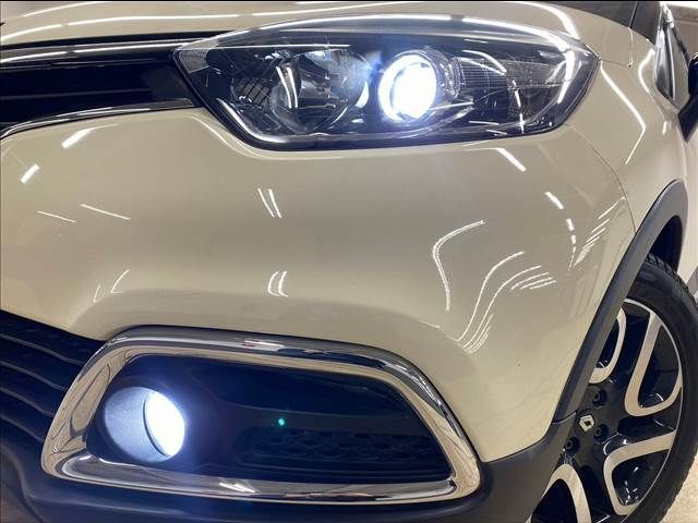 Renault CAPTUR 2014-06 14430-18