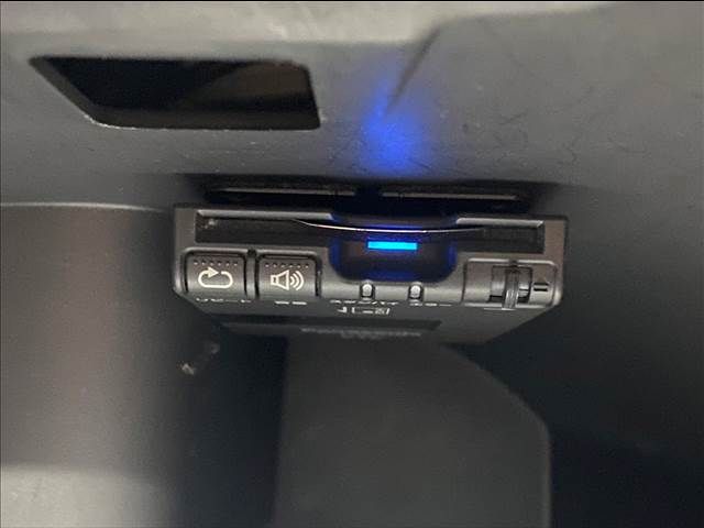 Renault CAPTUR 2014-06 14430-9