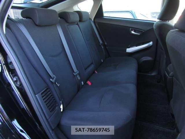 Toyota PRIUS 2014-08 224847-18
