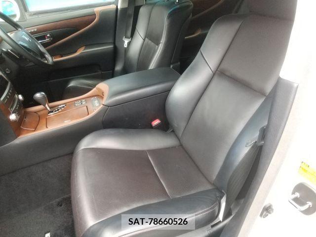 Lexus LS 2012-01 388253-12