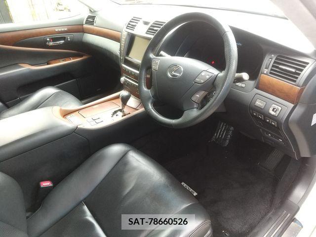 Lexus LS 2012-01 388253-9