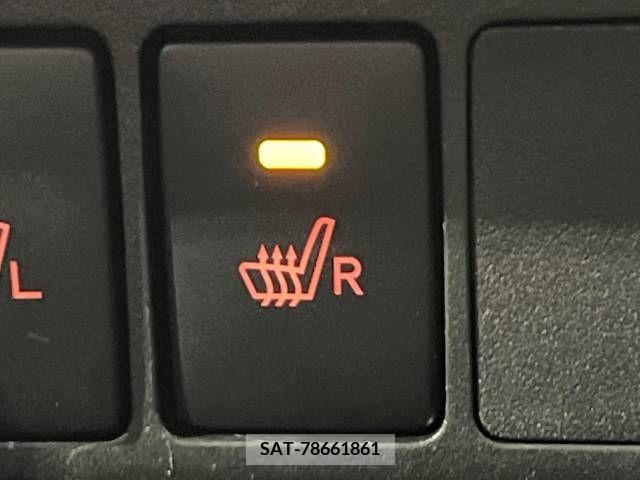 Toyota ROOMY 2021-06 217587-6