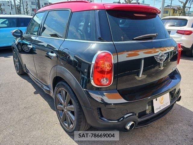 Bmw MINI 2012-02 247116-6