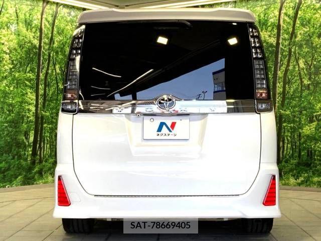 Toyota VOXY 2015-09 321456-15