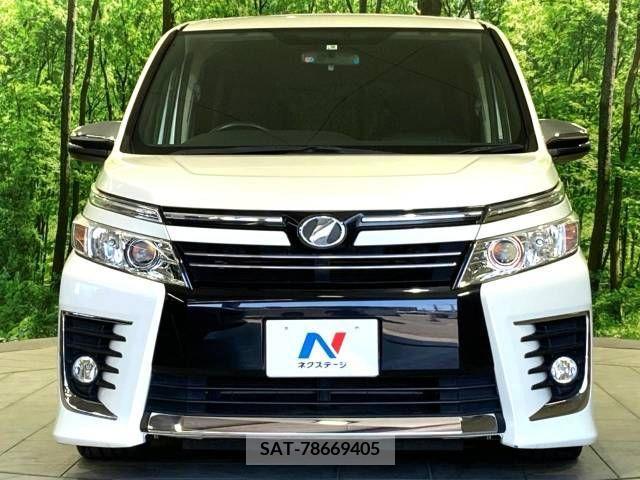 Toyota VOXY 2015-09 321456-14