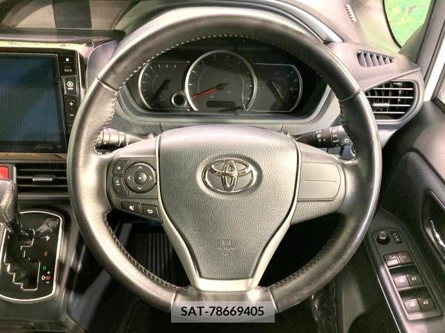 Toyota VOXY 2015-09 321456-13