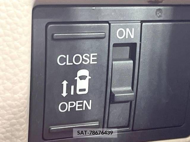 Honda N BOX 2019-05 364517-4