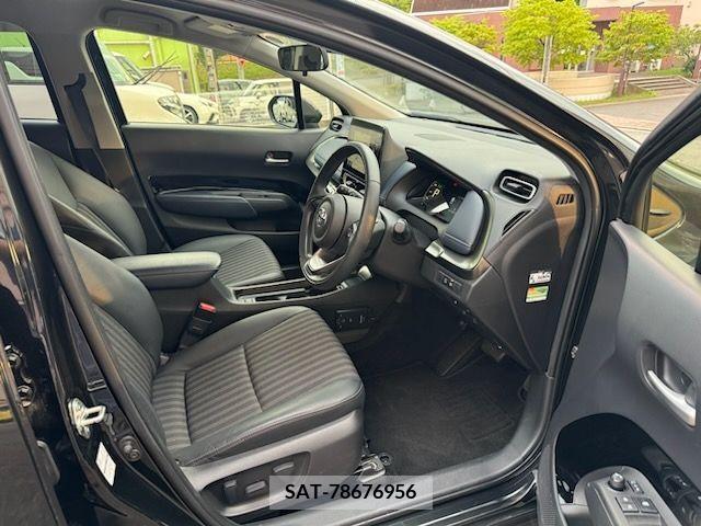 Toyota AQUA 2021-08 345963-1