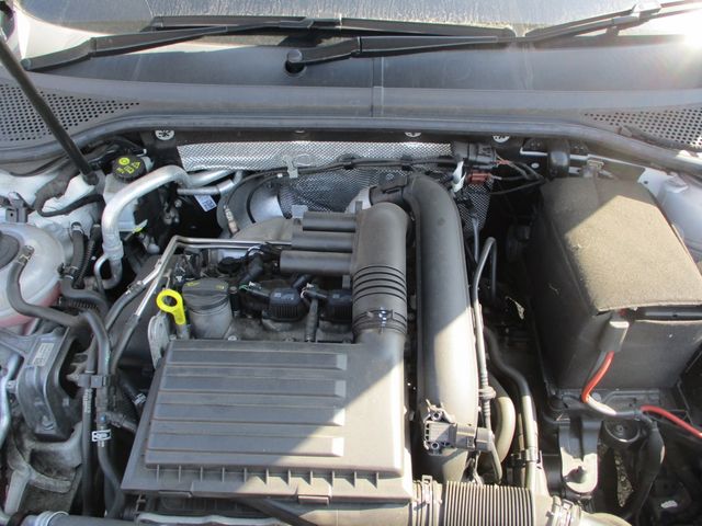 VolksWagen PASSAT 2017-02 196512-24