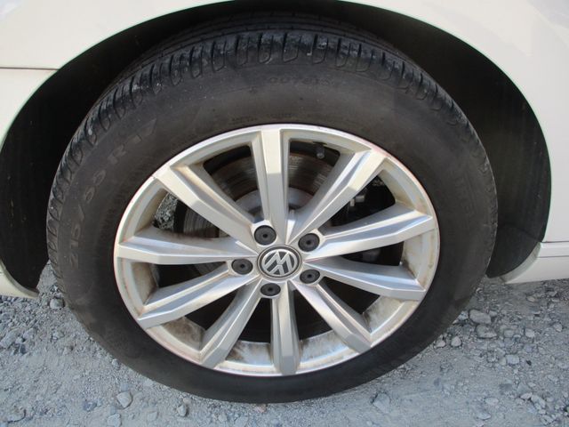 VolksWagen PASSAT 2017-02 196512-25
