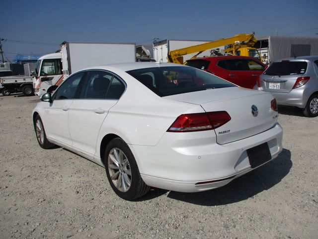 VolksWagen PASSAT 2017-02 196512-1