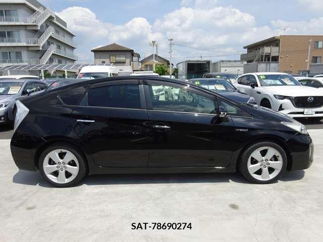 Toyota PRIUS 2015-01 348640-15