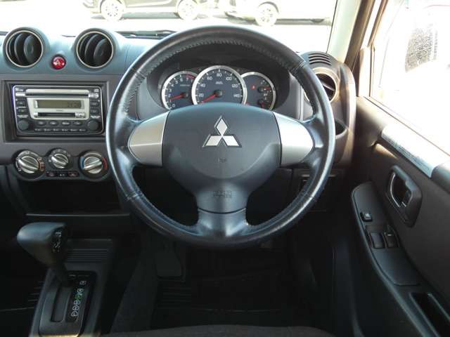 Mitsubishi PAJERO MINI 2009-08 18703-11