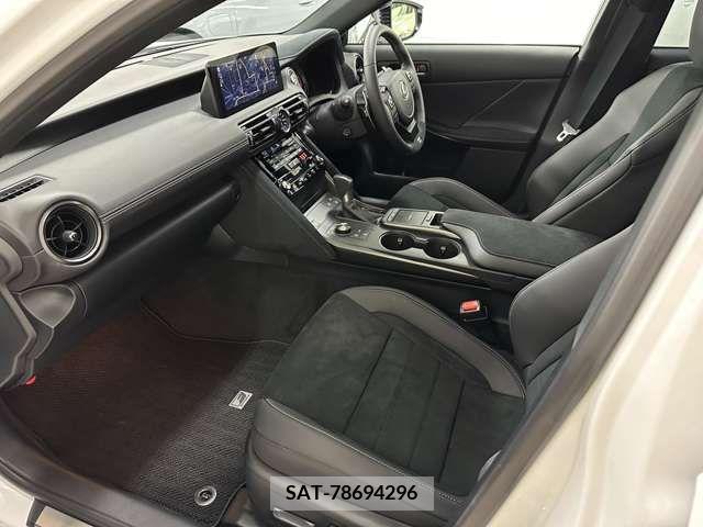 Lexus IS 2024-02 354889-14
