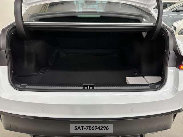 Lexus IS 2024-02 354889-18