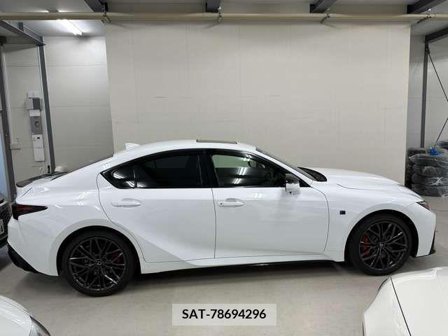 Lexus IS 2024-02 354889-6