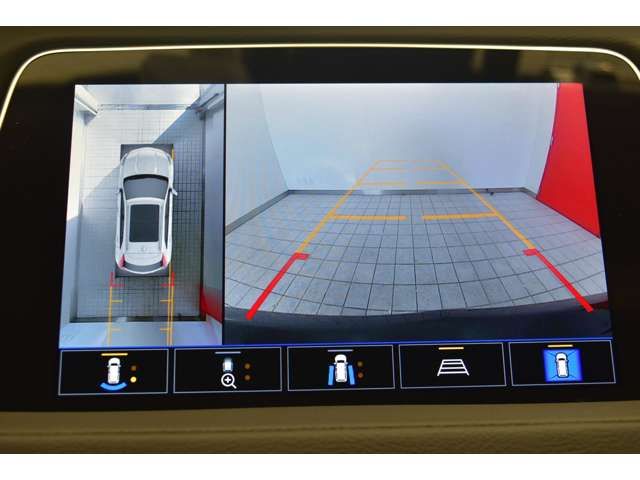 Cadillac XT4 2023-02 25200-5