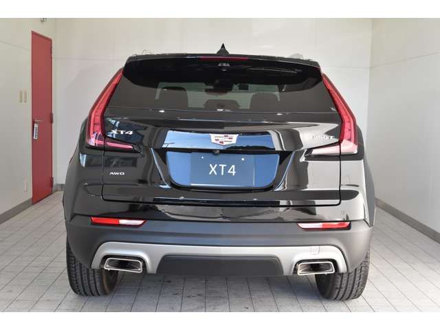 Cadillac XT4 2023-02 25200-2
