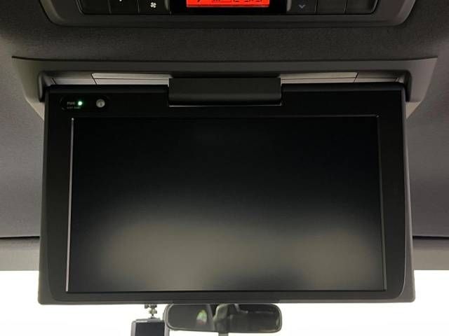 Toyota VOXY 2019-11 183995-4