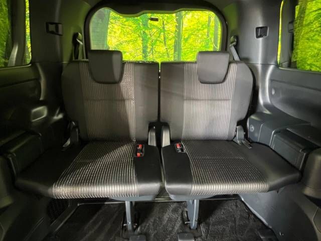 Toyota VOXY 2019-11 183995-10