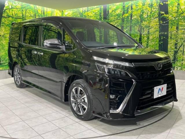 Toyota VOXY 2019-11 183995-17
