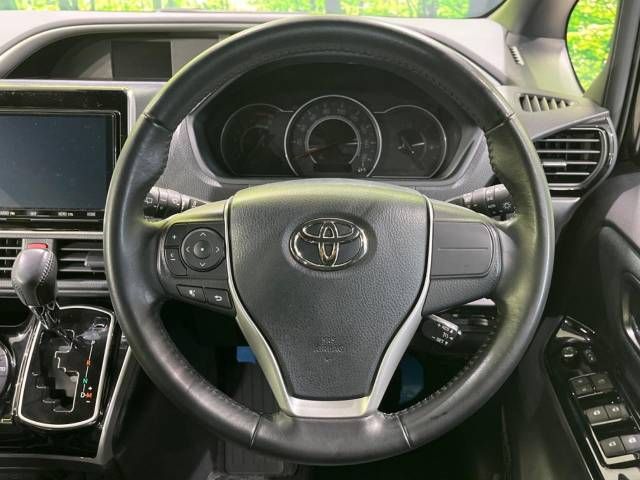 Toyota VOXY 2019-11 183995-12