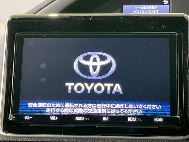Toyota VOXY 2019-11 183995-2