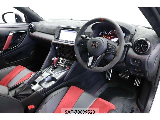 Nissan GT-R 2020-01 396711-1