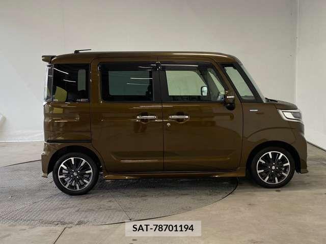 Suzuki SPACIA 2018-05 215704-9