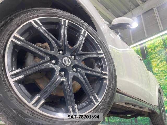 Nissan JUKE 2013-06 381096-12
