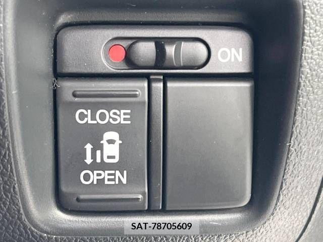 Honda N BOX 2015-04 278822-2