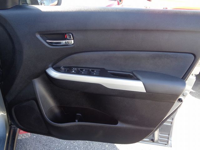 Suzuki ESCUDO 2017-05 183793-17