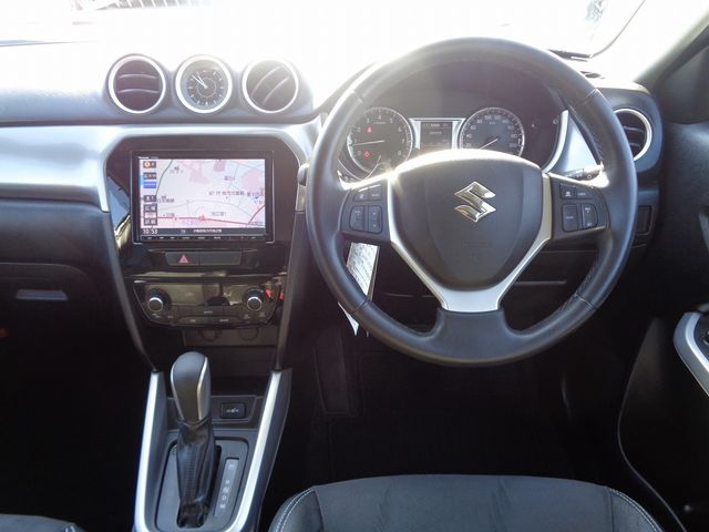 Suzuki ESCUDO 2017-05 183793-1