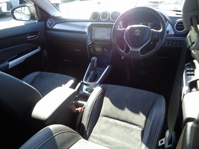 Suzuki ESCUDO 2017-05 183793-9