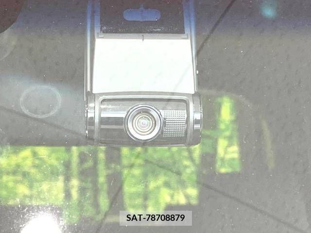 Honda N BOX CUSTOM 2019-01 213186-7