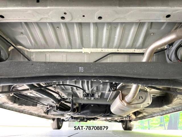 Honda N BOX CUSTOM 2019-01 213186-19