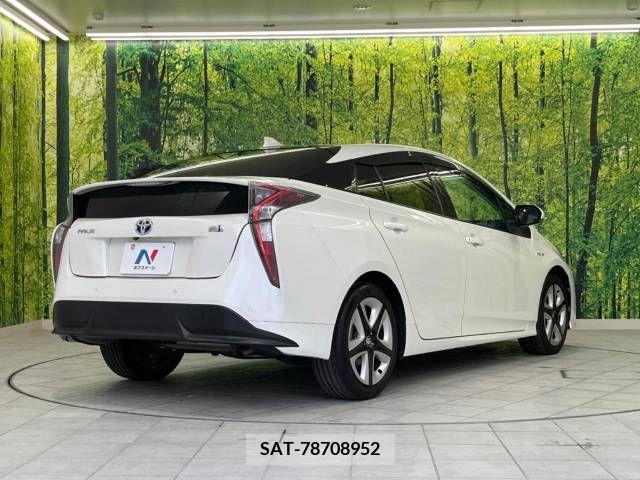 Toyota PRIUS 2016-03 281791-18