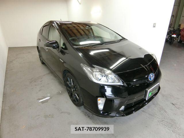 Toyota PRIUS 2013-12 200972-4